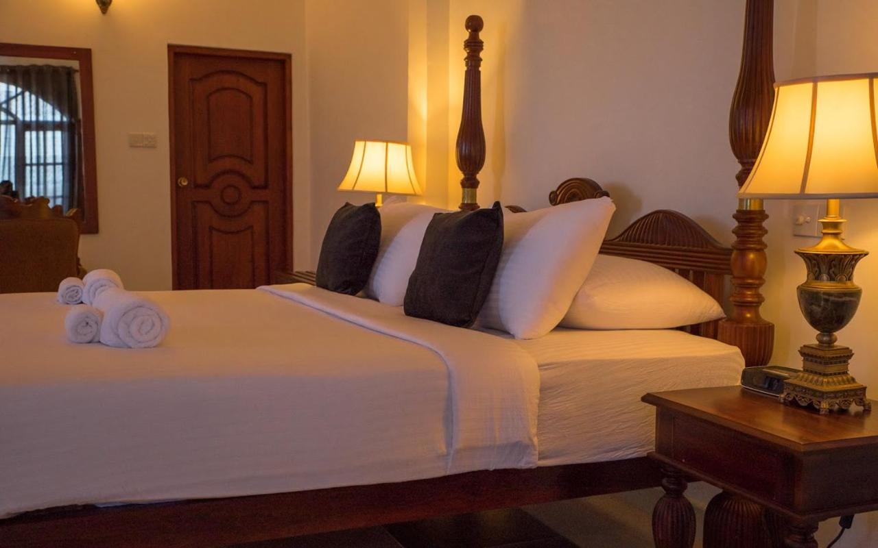 Ceylon Breeze Hotel Kandy Exterior photo