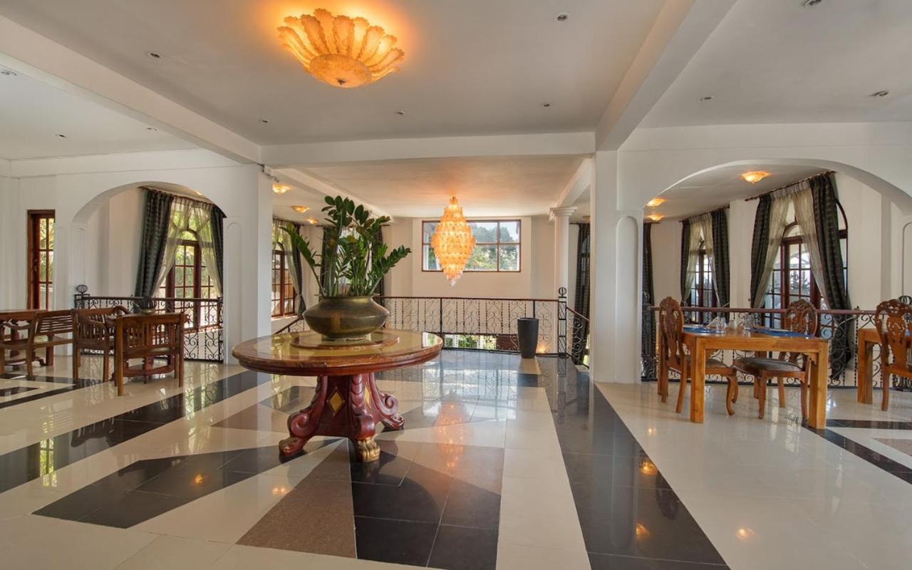 Ceylon Breeze Hotel Kandy Exterior photo