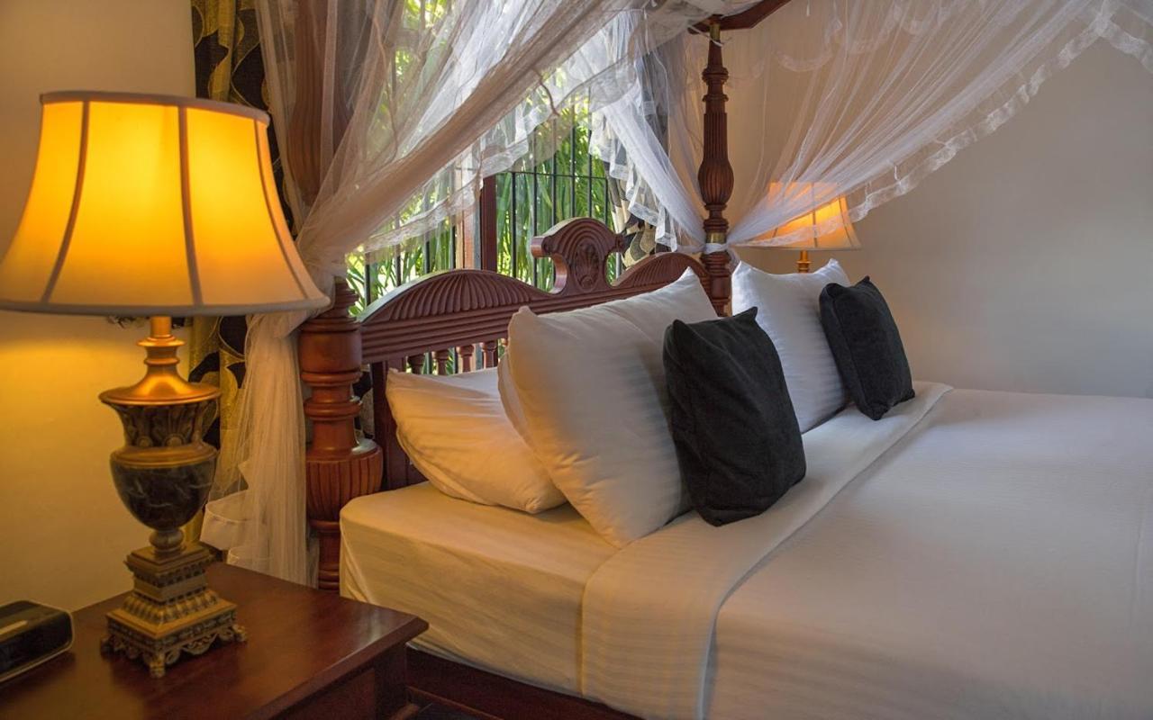 Ceylon Breeze Hotel Kandy Exterior photo